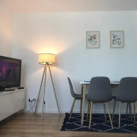 Krolowej Jadwigi 4m2 Apartment